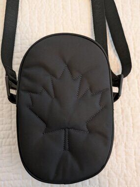 Lululemon team Canada Olympic future legacy crossbody bag black nylon